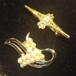 2brooches